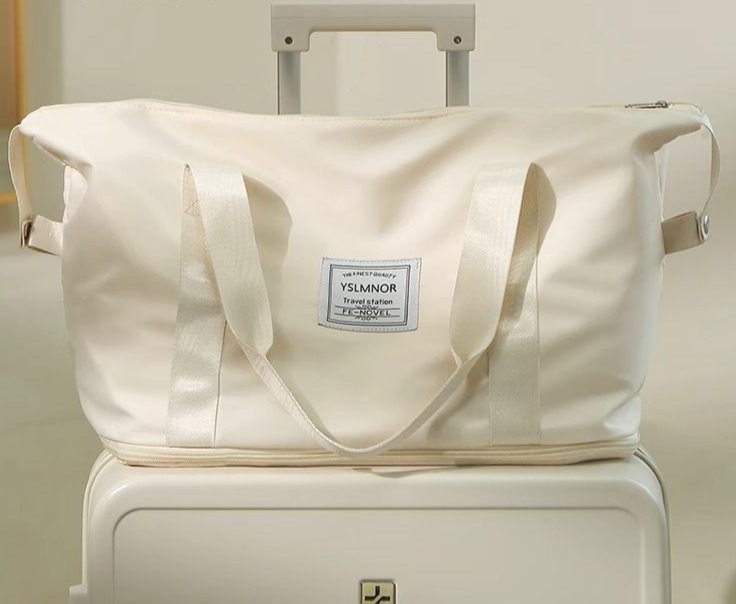旅行バッグ 軽量旅行者のお供バッグ