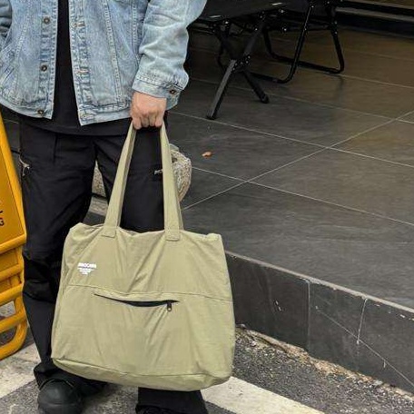 https://fulmo-img-server.com/nomadpack/1728664753449_yb4zun5q_cropped.jpg