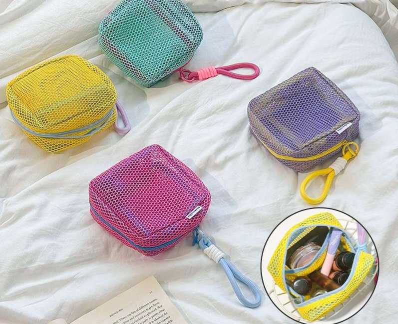 旅行におすすめのポーチ10選