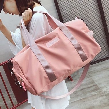 旅行バッグ 多機能収納付きスポーツボストンバッグ