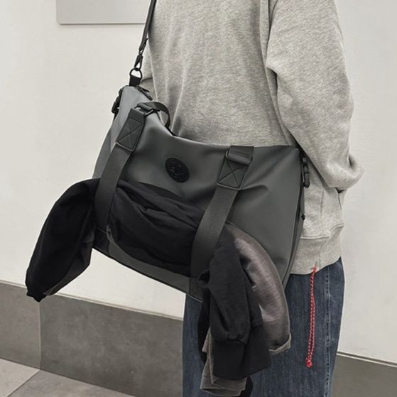 旅行バッグ 大容量撥水ボストンバッグ 斜め掛け肩掛け 旅行修学旅行