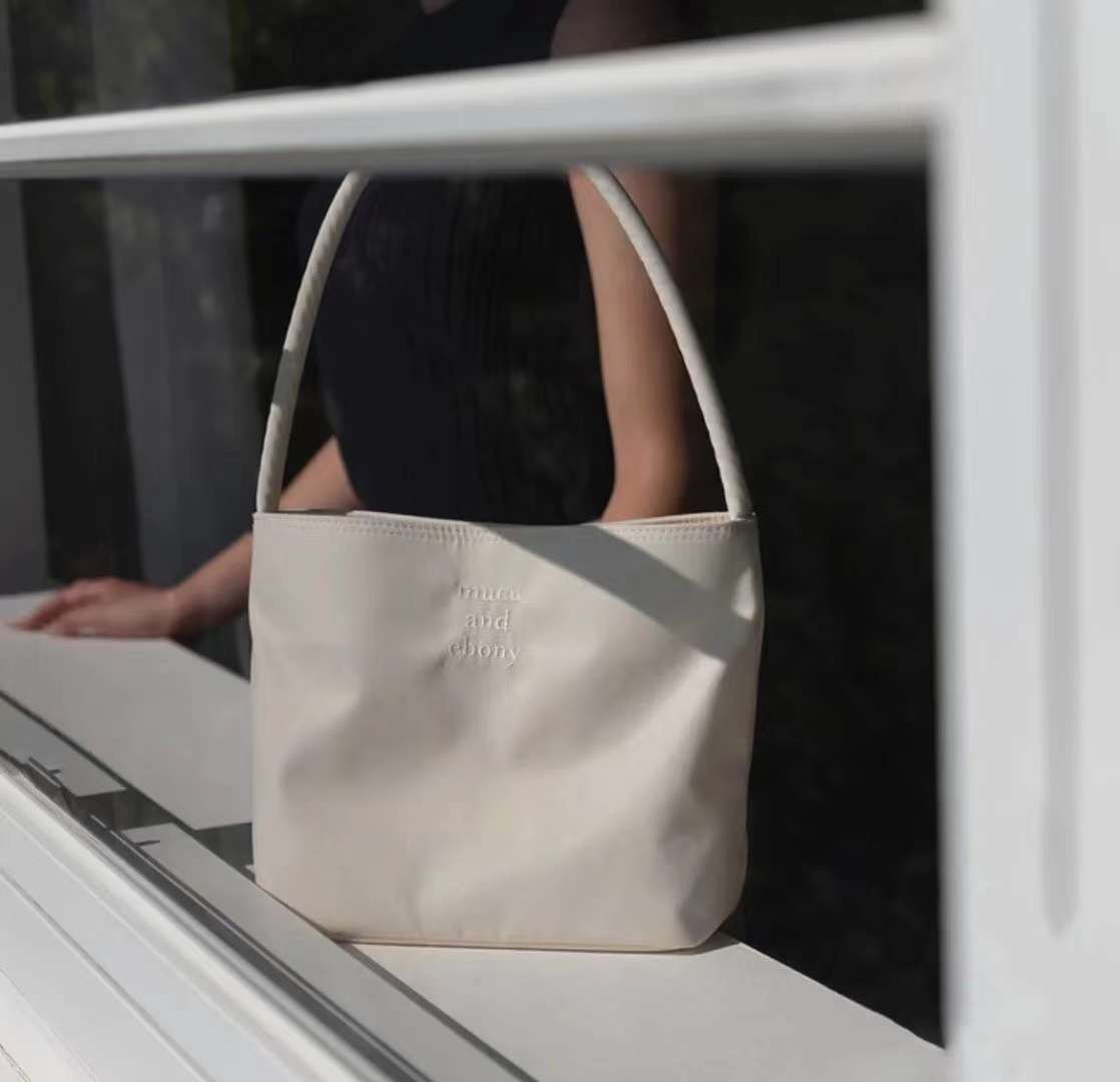 旅行バッグ シンプル優雅な手提げバッグ