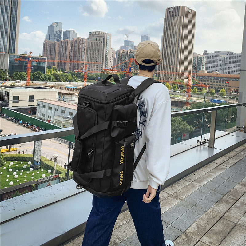 大容量多機能リュック型旅行バッグ