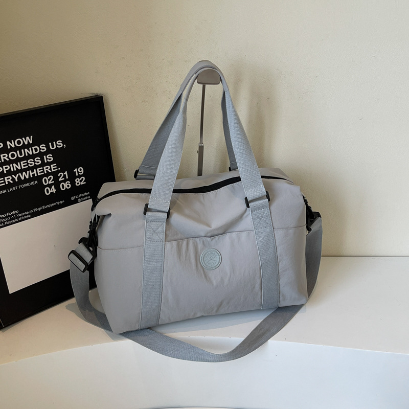 旅行バッグ 大容量ナイロントートバッグ 旅行用ショルダー付き 6色展開