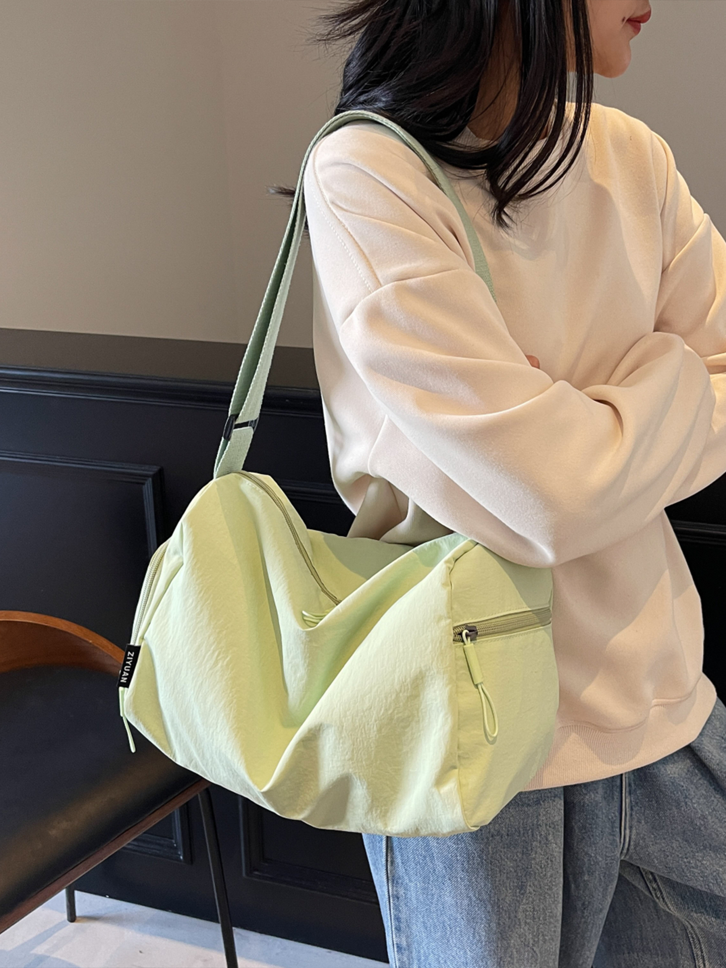 旅行バッグ 多機能ポケット付きソフトキャンバス斜め掛けバッグ