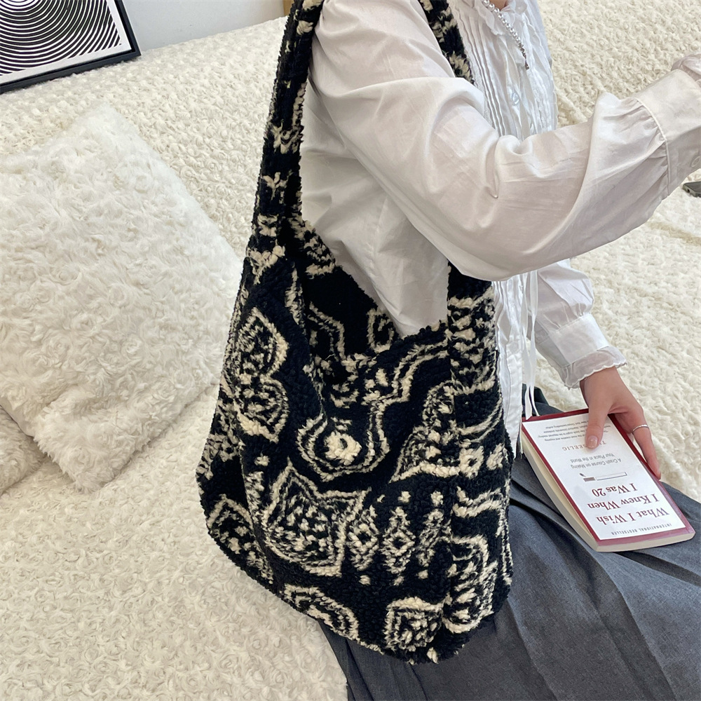 旅行バッグ トートバッグ もこもこボア素材トートバッグ