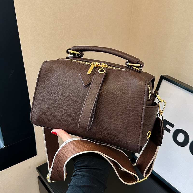 旅行バッグ 上品な風合い 柔らか素材 ミニボストンバッグ