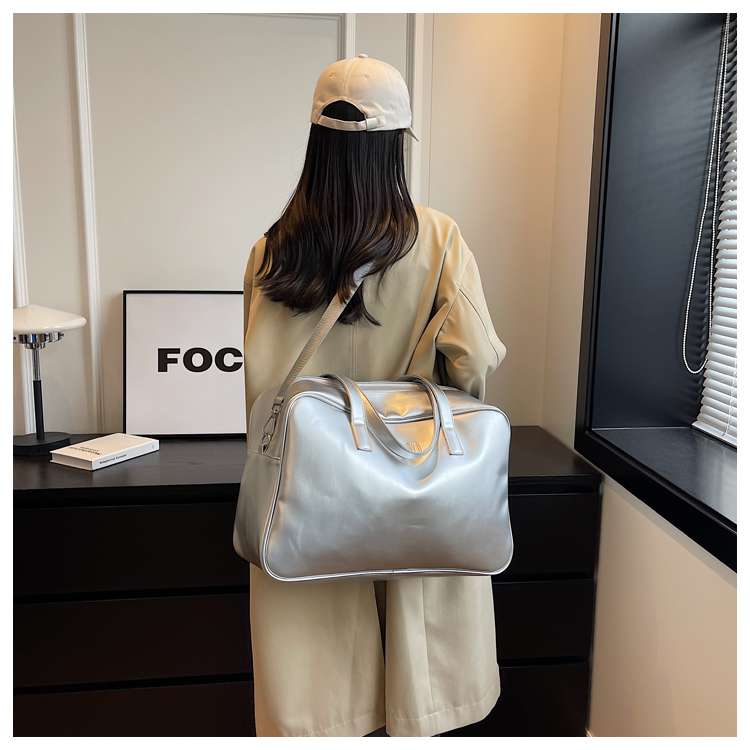 https://fulmo-img-server.com/nomadpack/702d23ca25874082b92b8b70bd3e3c3f.jepg
