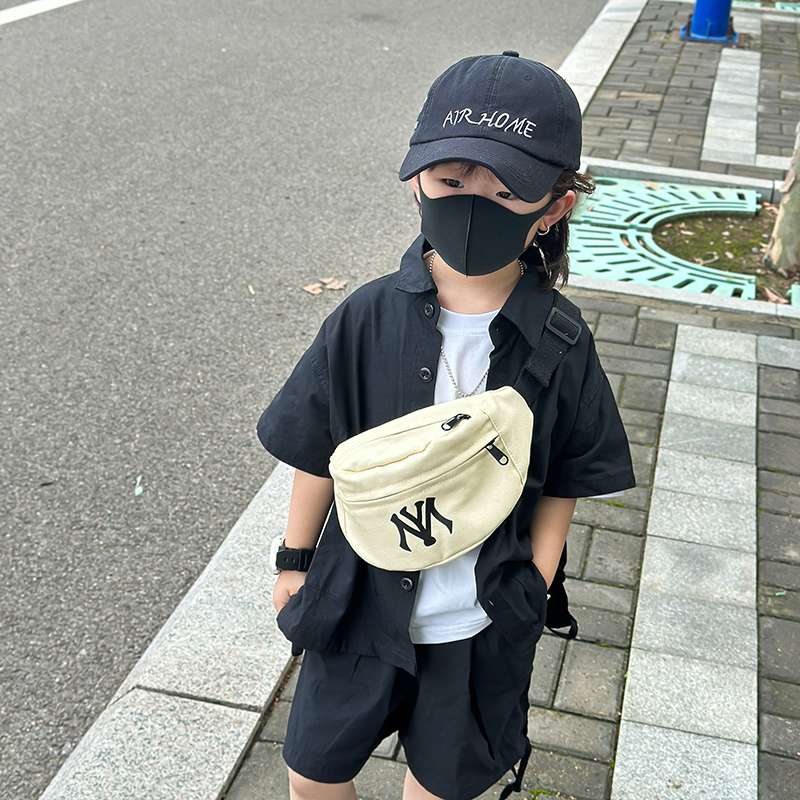 旅行バッグ スタイリッシュ街歩きポーチ