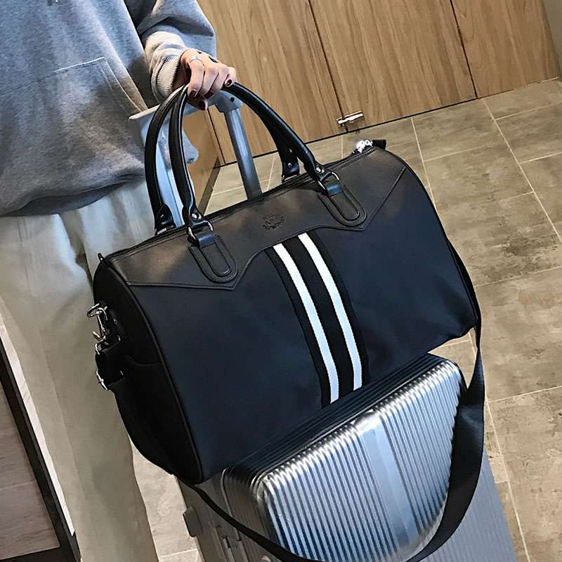 旅行バッグ 軽量スタイリッシュトラベルバッグ