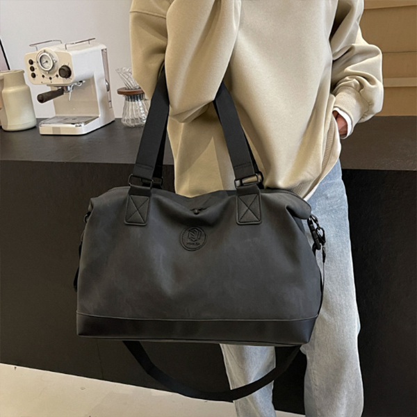 旅行バッグ ボストンバッグ 大容量 斜め掛け 防水 靴入れ 男女兼用