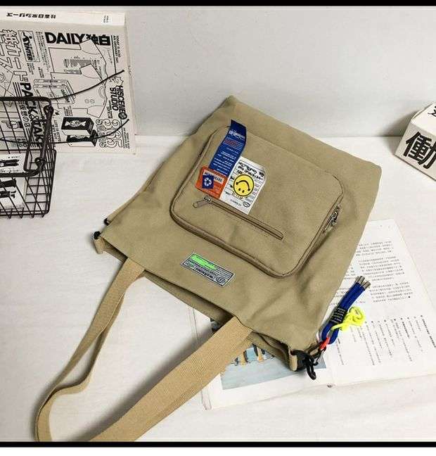 旅行バッグ 笑顔のワッペン付き多機能トート