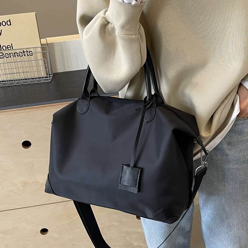 旅行バッグ 旅のお供 シンプル軽量トート