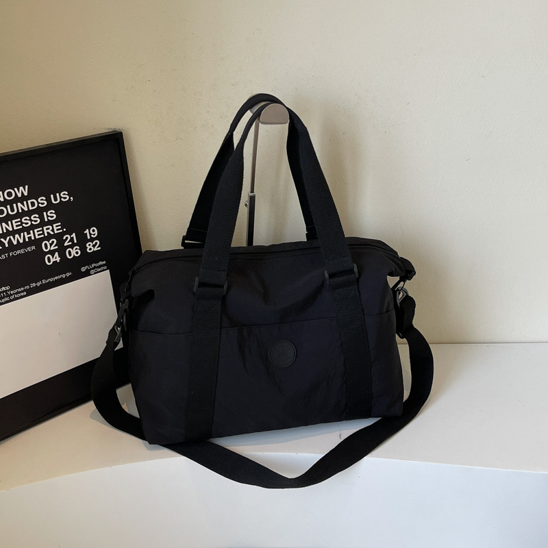 旅行バッグ 大容量ナイロントートバッグ 旅行用ショルダー付き 6色展開