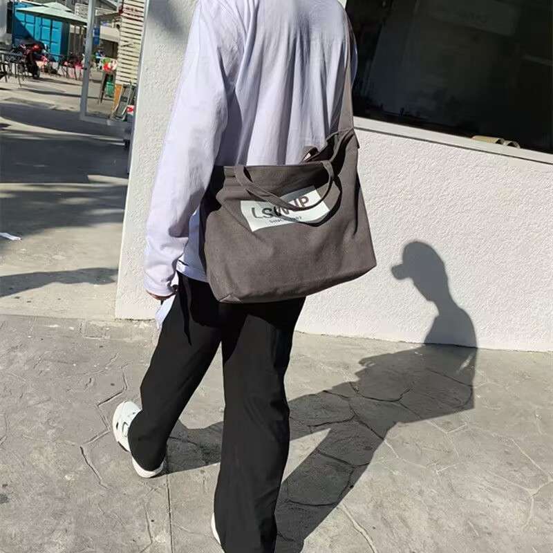 https://fulmo-img-server.com/nomadpack/b41b6306837a4ecbbef52766ed8c163c.jepg