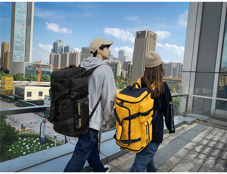 大容量多機能リュック型旅行バッグ