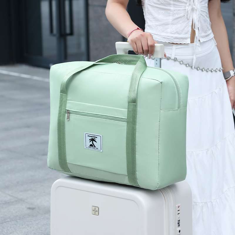 旅行バッグ 旅の相棒 ポケット付き軽量バッグ
