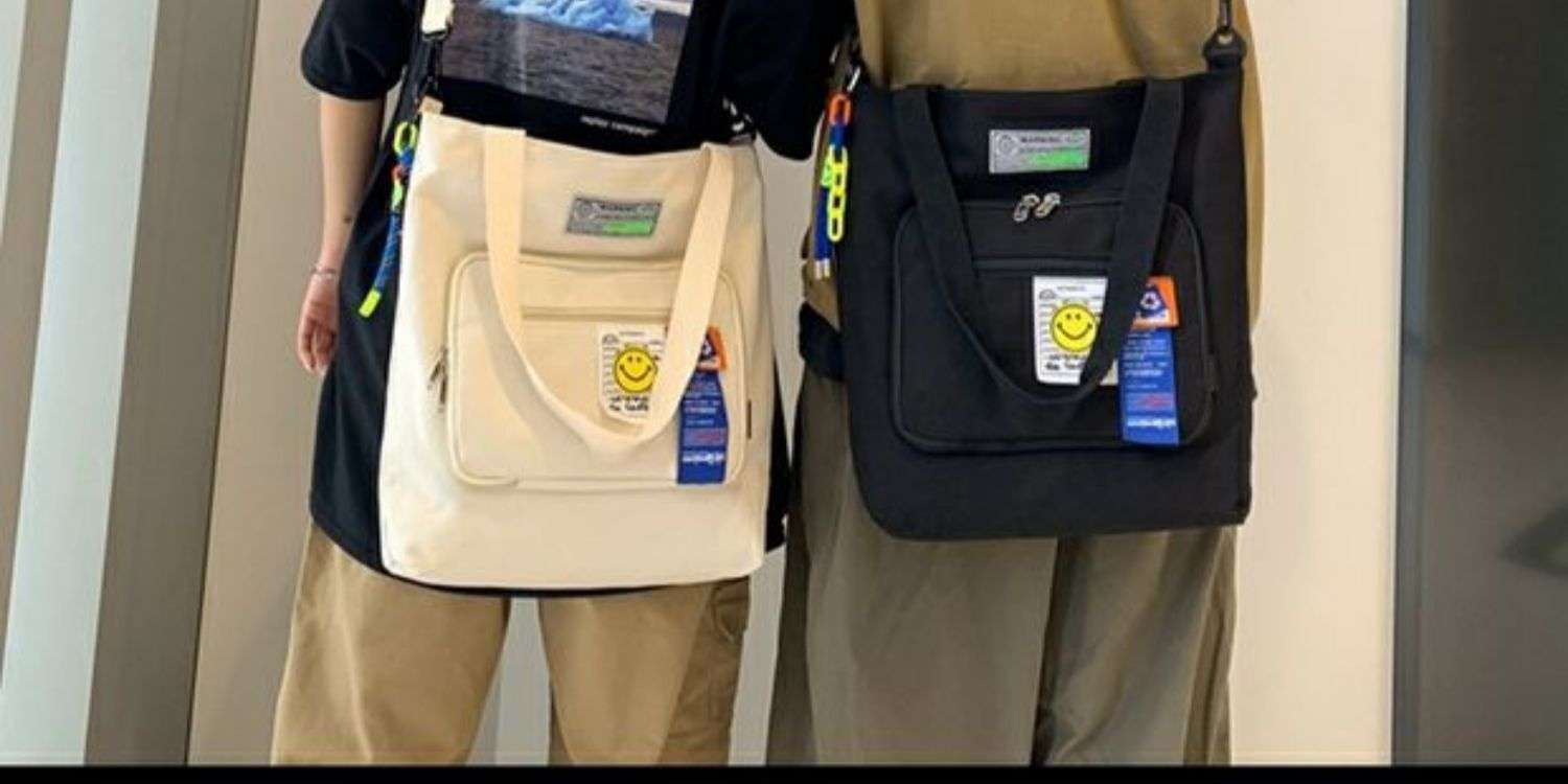 旅行バッグ 笑顔のワッペン付き多機能トート