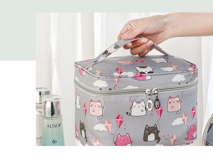 旅行バッグ 猫柄 化粧ポーチ 大容量 トラベルポーチ 防水 収納ケース