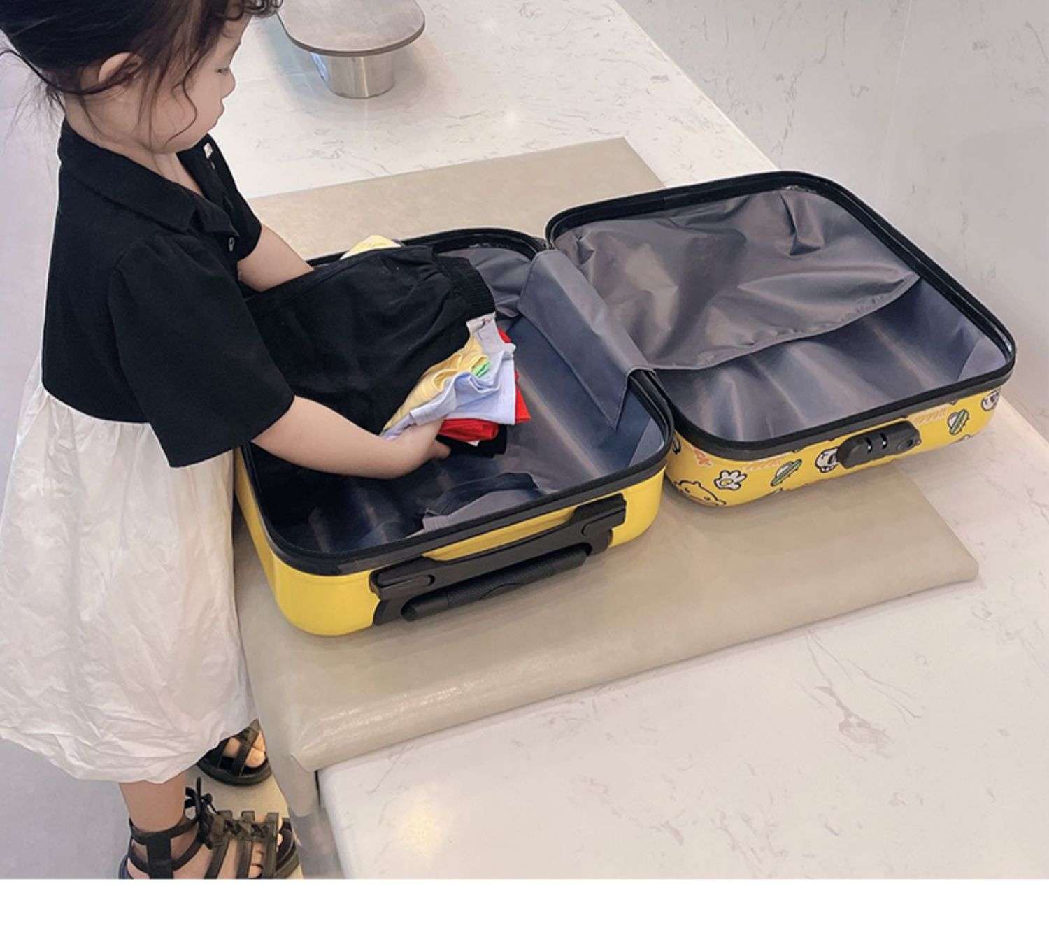 旅行バッグ あひるちゃんのわくわくトランク