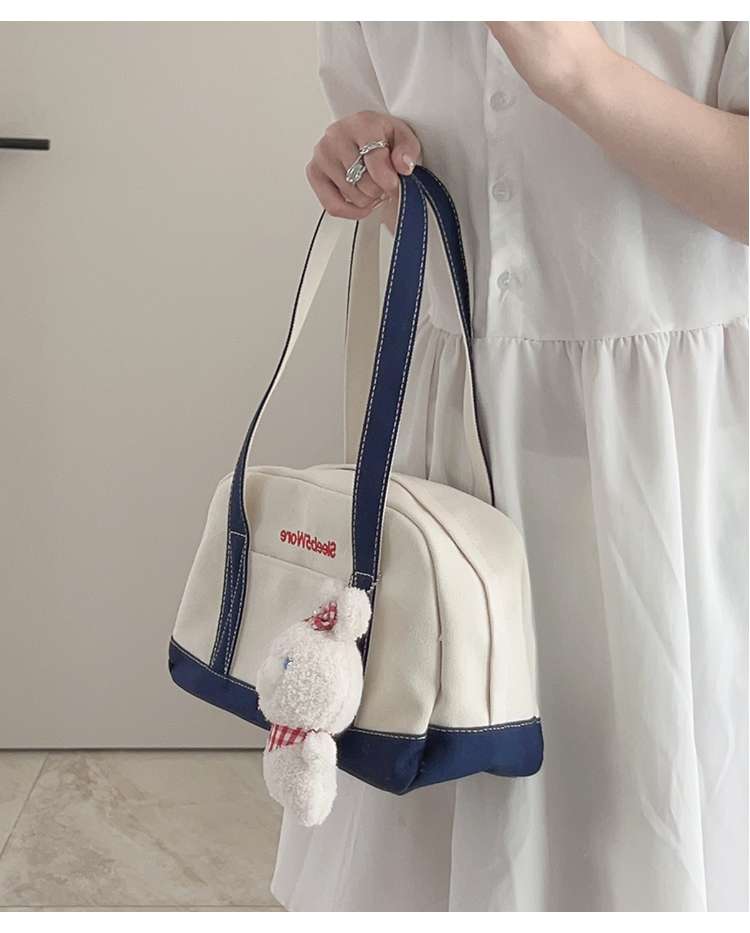 旅行バッグ うさぎさん付きキャンバストート