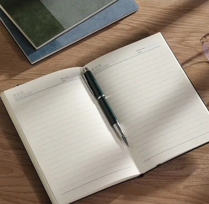 ノートカバー 斜線模様型押し合成皮革ノートカバー