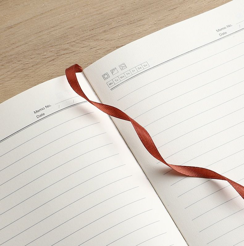 ノートカバー 上質な手触りが心地よい合成皮革のノートカバー