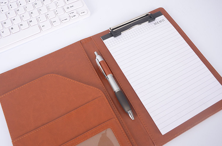 ノートカバー 多機能ポケット付きクリップボード式