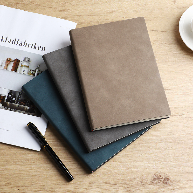 ノートカバー 上質な手触りが心地よい合成皮革のノートカバー