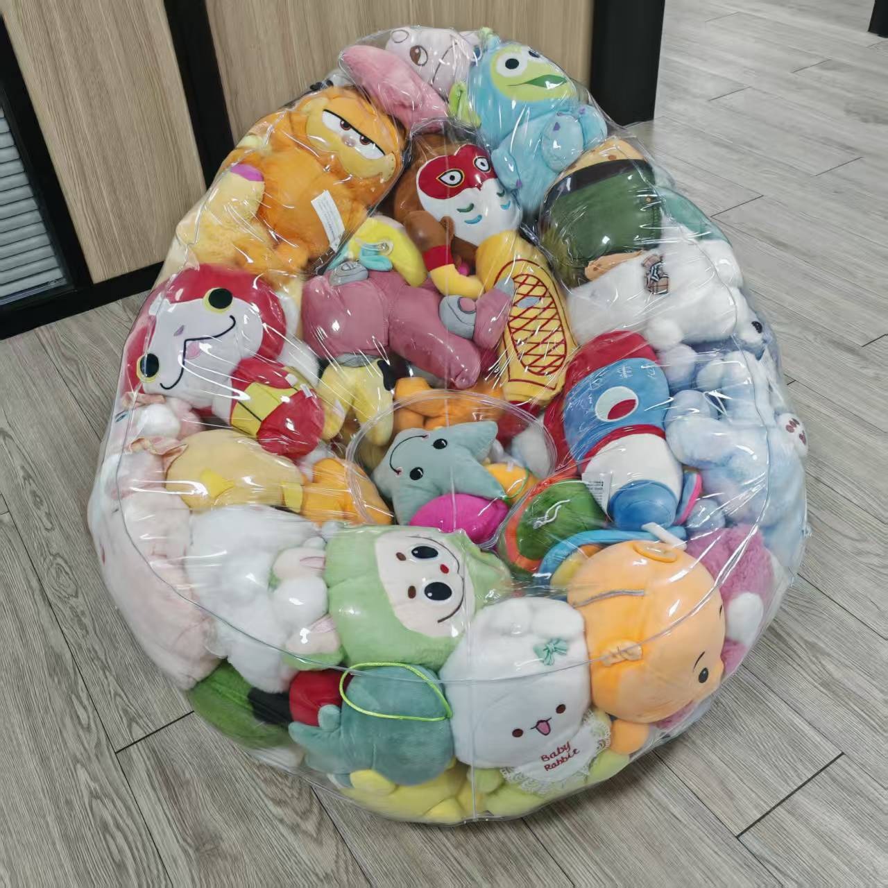 https://fulmo-img-server.com/nuipoke/75f14177-a751-4c45-9066-c143b533b056.jpg