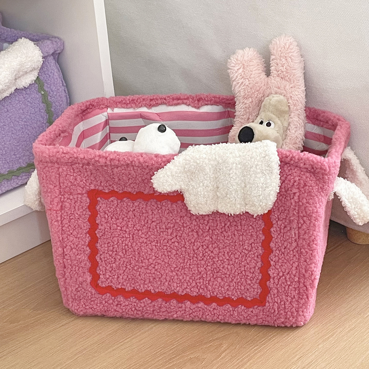 ぬいぐるみ収納 もこもこ素材の持ち手付き収納ボックス