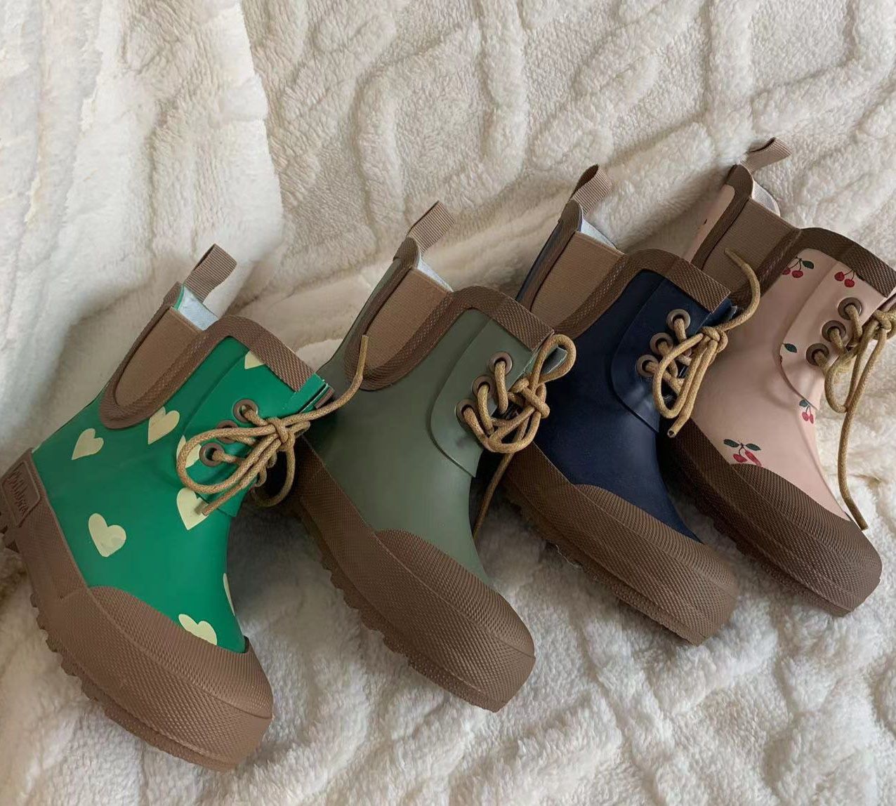 レインブーツキッズ編み上げデザイン