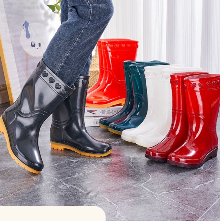 レインブーツ 花柄装飾付き光沢ミドル丈　レディース