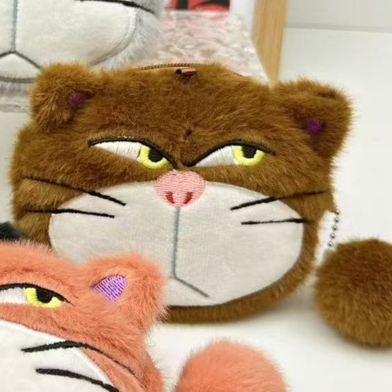 猫ぬいぐるみ 不機嫌なもふもふお財布