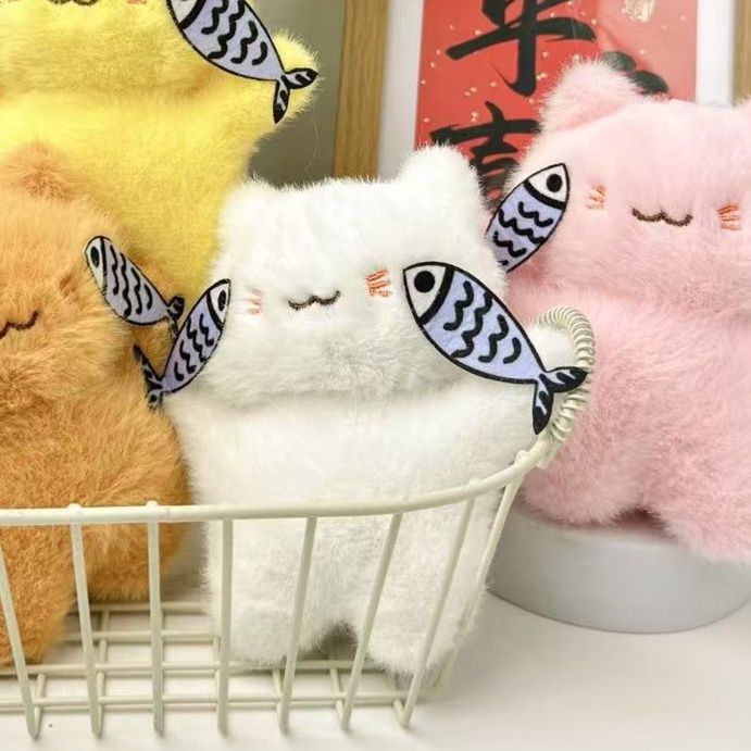猫ぬいぐるみ お魚くわえた福猫ちゃん