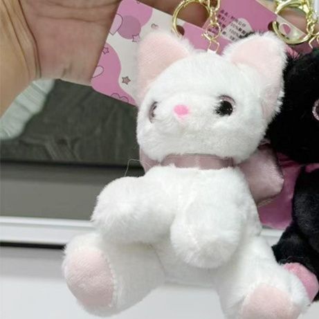 猫ぬいぐるみ ふんわり子猫のバッグチャーム
