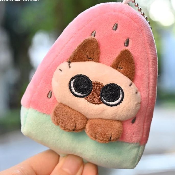 猫ぬいぐるみ 　ぱっちりおめめのキーホルダー付き猫ぬいぐるみ