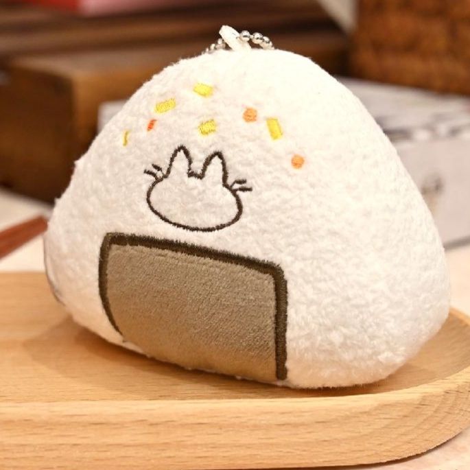 猫ぬいぐるみ 　ぱっちりおめめのキーホルダー付き猫ぬいぐるみ