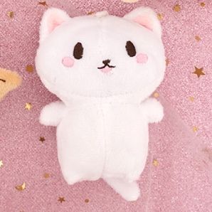 猫ぬいぐるみ ふわもこ子猫の着せ替え帽子付きキーホルダー