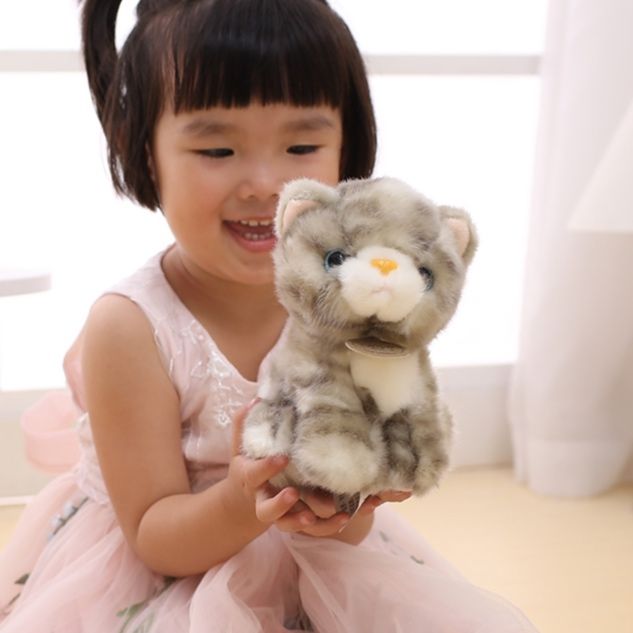 猫ぬいぐるみ ふわふわ座りポーズ子猫ちゃん