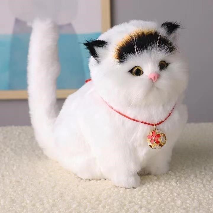 猫ぬいぐるみ ふわふわ座り姿の愛らしい招き猫風ぬいぐるみ