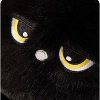 ごろ寝ポーズの金色お目々猫ぬいぐるみ