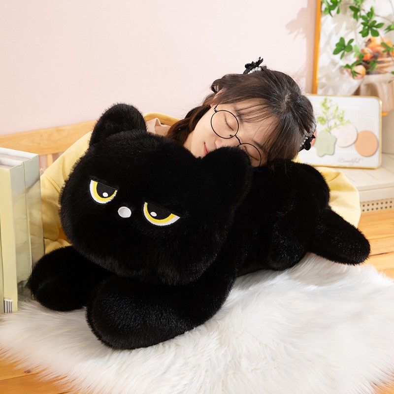 ごろ寝ポーズの金色お目々黒猫ぬいぐるみ