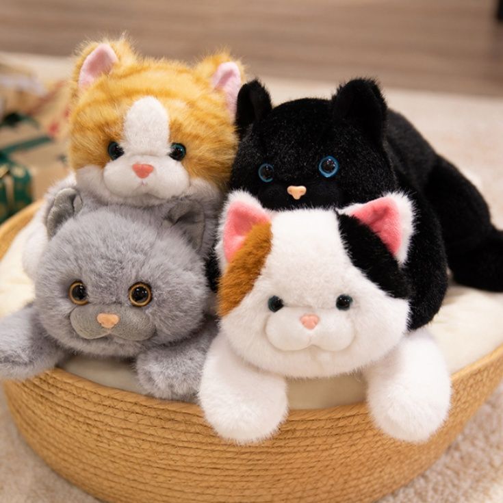 ころんと可愛い三毛猫のもちもちぬいぐるみ
