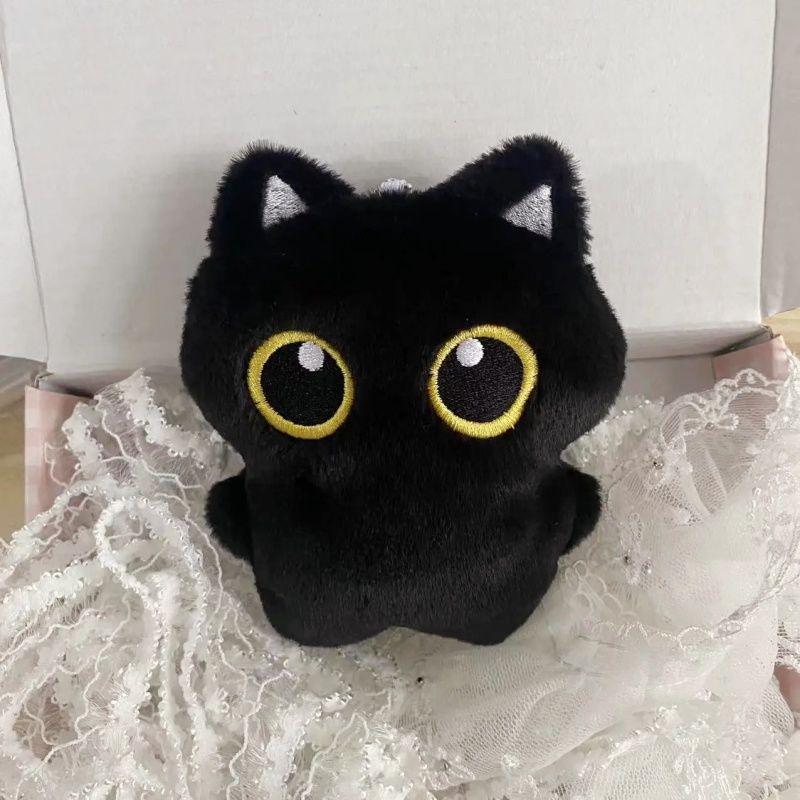 猫ぬいぐるみ まんまるおめめの夜の友