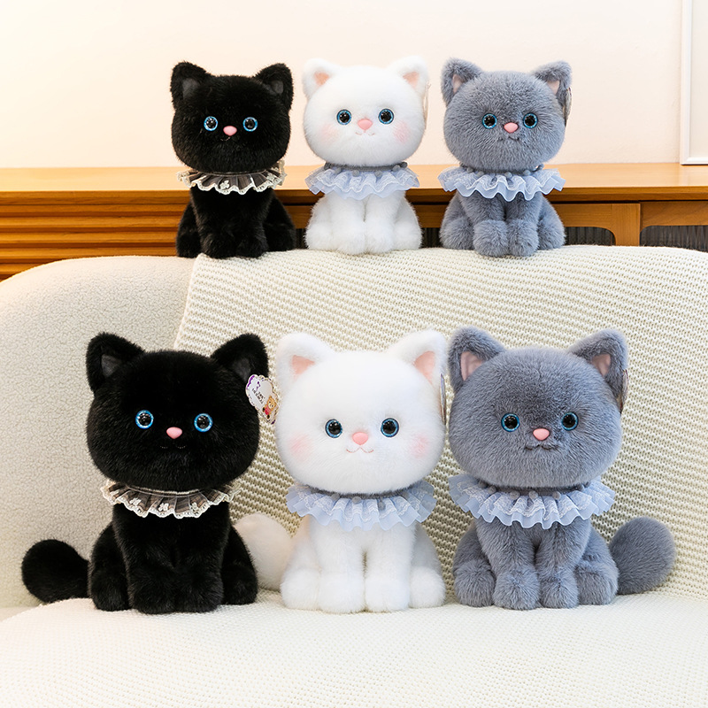 猫ぬいぐるみ レース襟付きふわふわ座り猫ぬいぐるみ