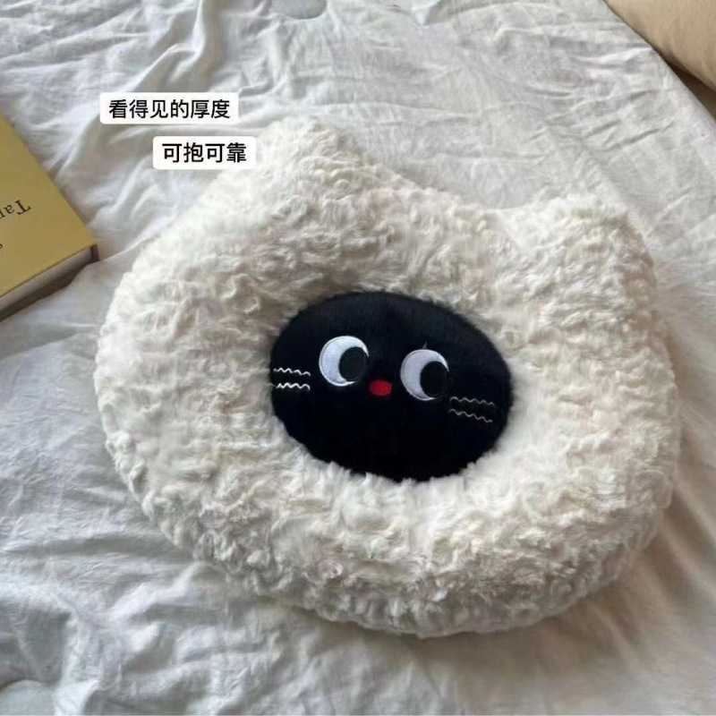 猫ぬいぐるみ もちもち招き猫クッション