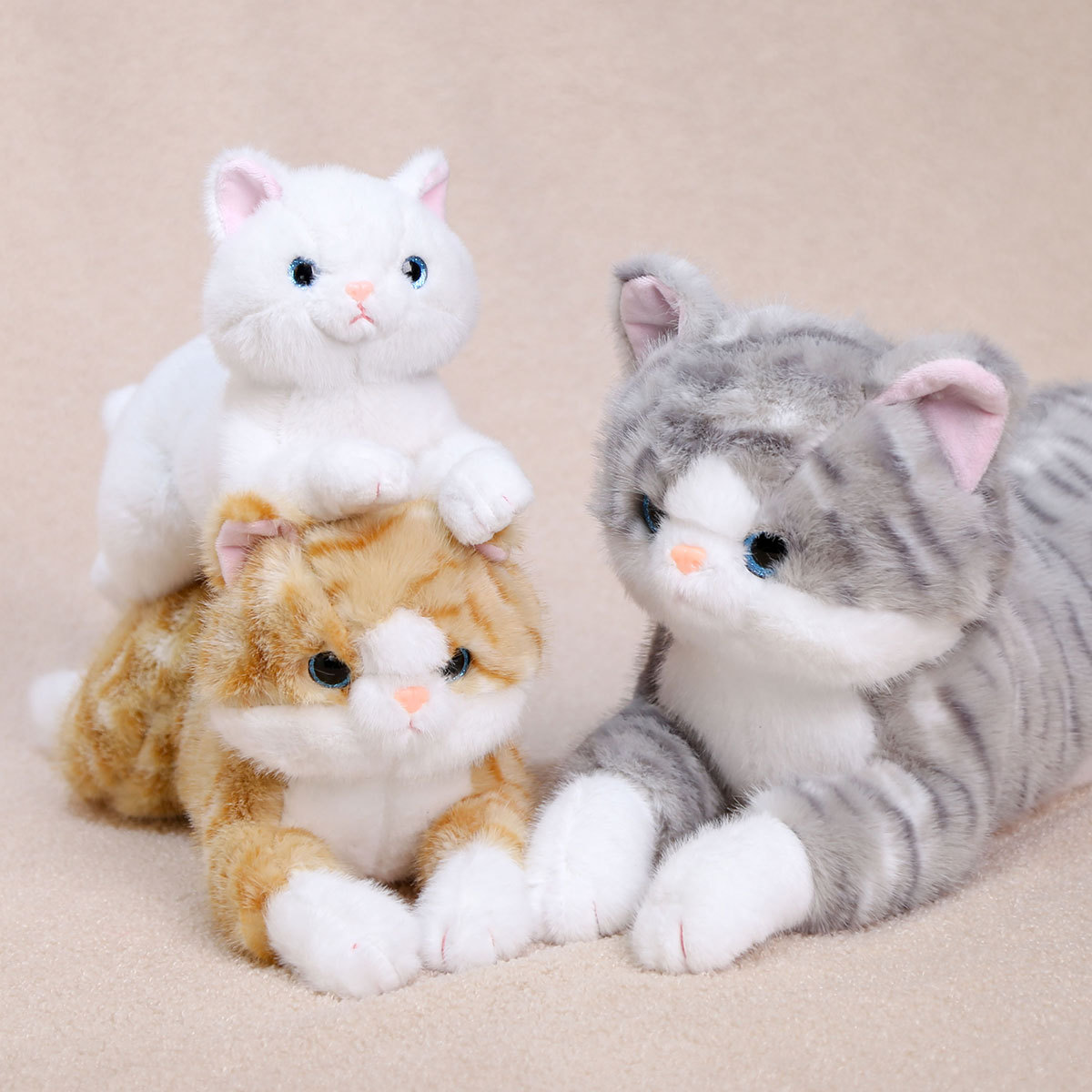 https://fulmo-img-server.com/nyankomo/3b7b4bdb-ce29-441b-b10f-2f92d0e8ba58.jpg