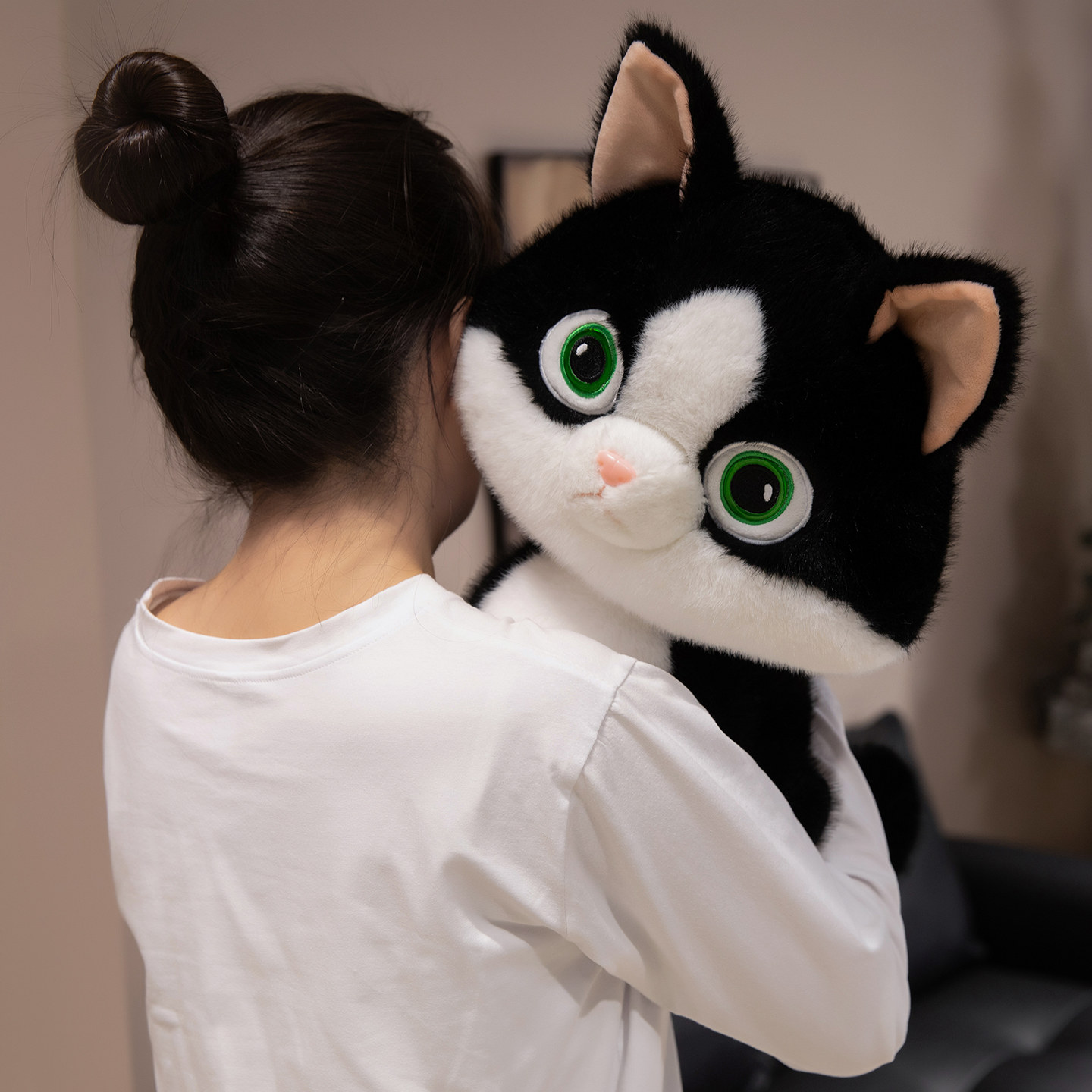猫ぬいぐるみ まんまる瞳の子猫ちゃん