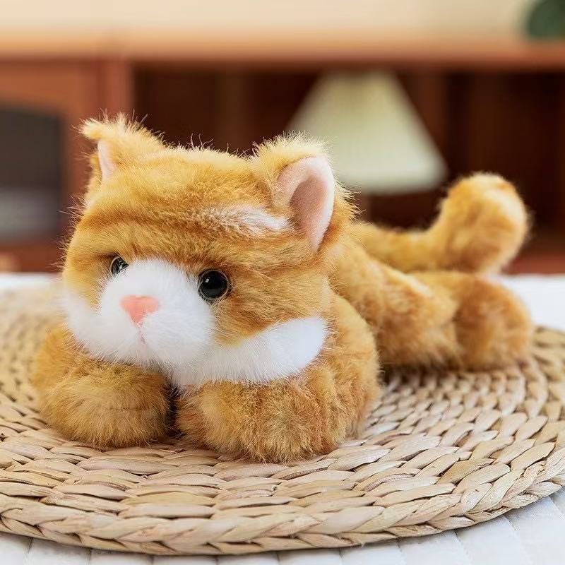 猫ぬいぐるみ もふもふ癒しの寝そべり子猫